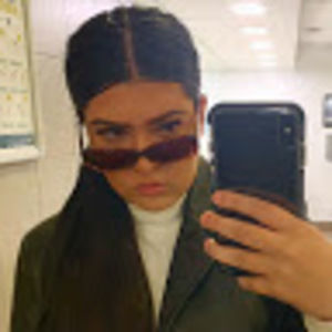 Meet your Posher, Monique